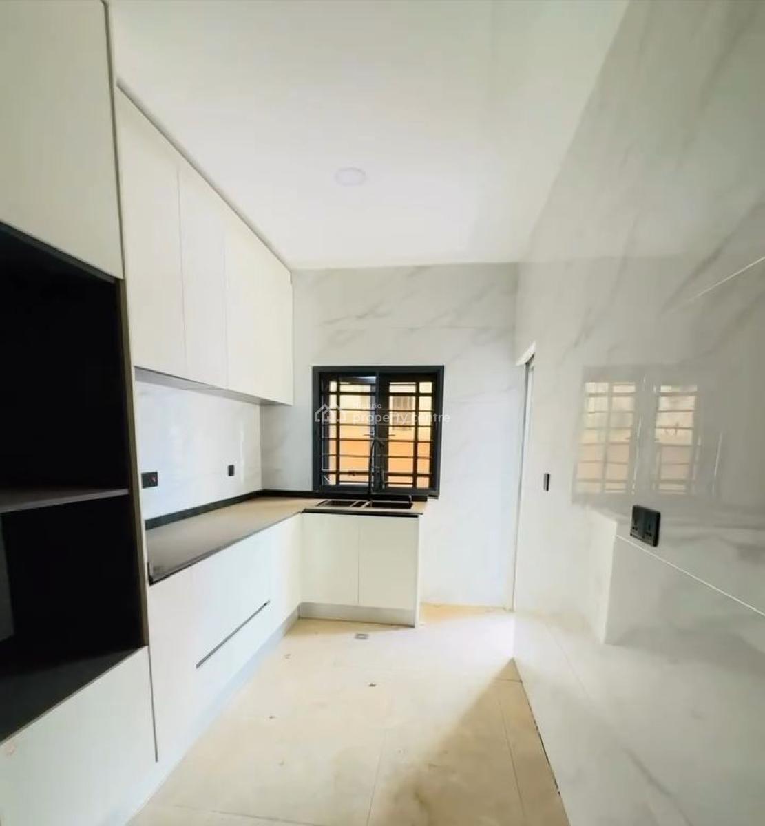 3 Bedroom Block of Flat, Close to Vio, Mabushi, Abuja, Block of Flats for Sale