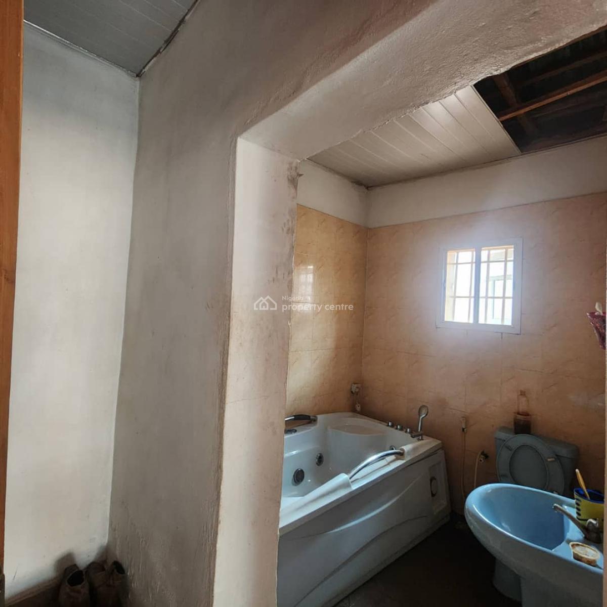 5 Bedroom Duplex, Ajadi, Ologuneru Ibadan, Ibadan, Oyo, Detached Duplex for Sale