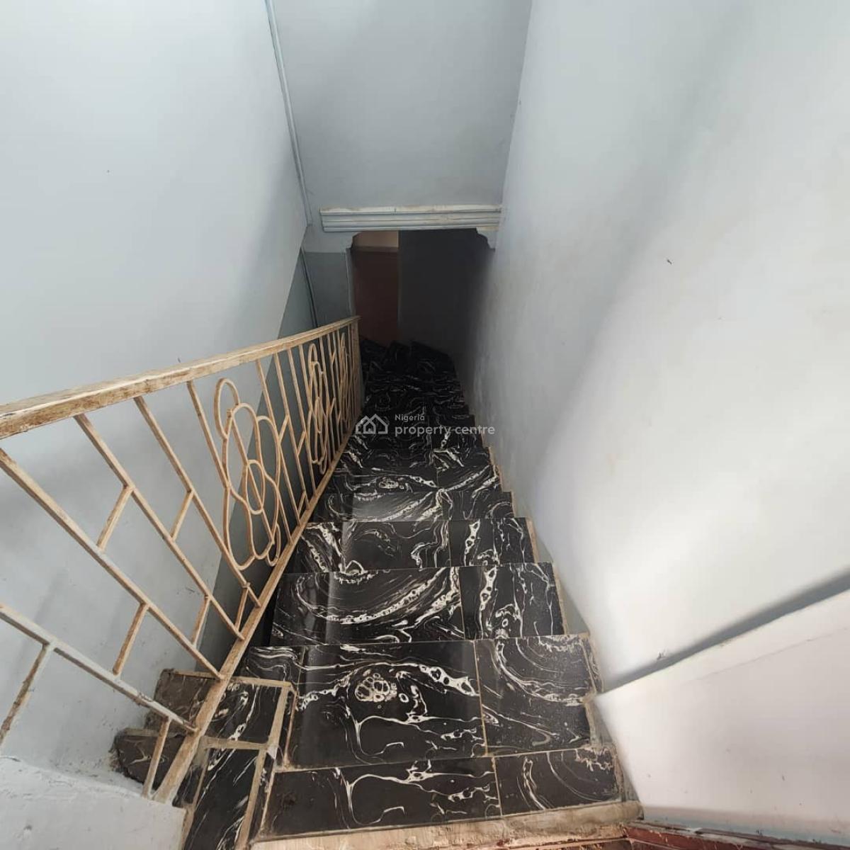 5 Bedroom Duplex, Ajadi, Ologuneru Ibadan, Ibadan, Oyo, Detached Duplex for Sale