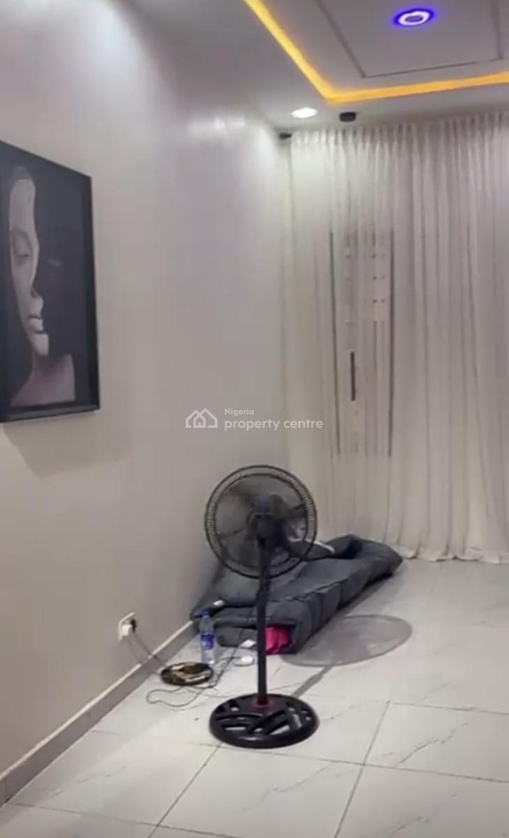 Spacious Downstairs Studio Apartment { Video}, Emcel Garden Estate Orchid Road, Lekki, Lagos, Self Contain (single Rooms) for Rent