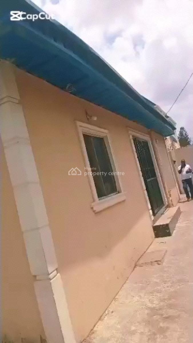 Super Distress 3-bedroom Bungalow, Akinwunmi Estate, Oko-oba, Agege, Lagos, Detached Bungalow for Sale