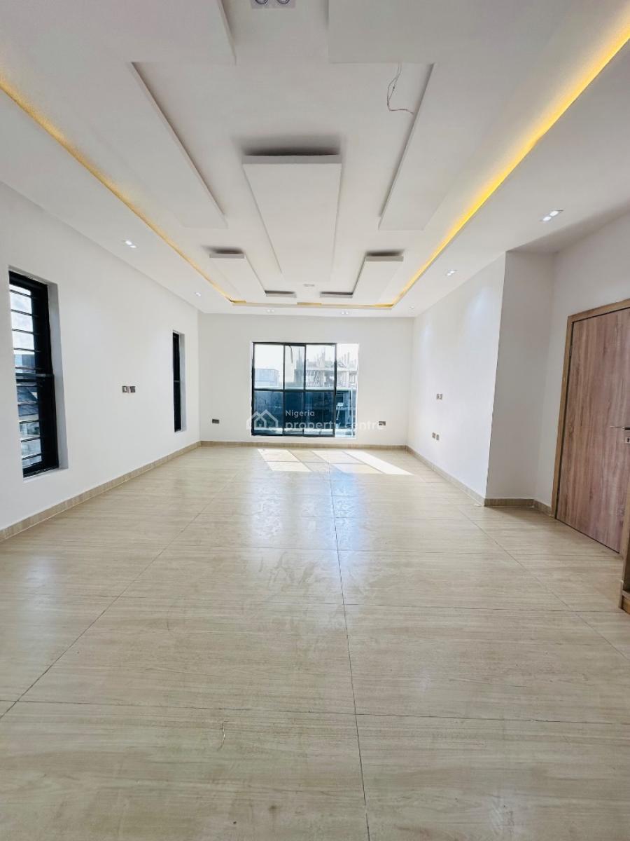 Very Spacious 2 Bedroom Apartment, New Road Chevron, Lekki, Lagos, Flat / Apartment for Rent