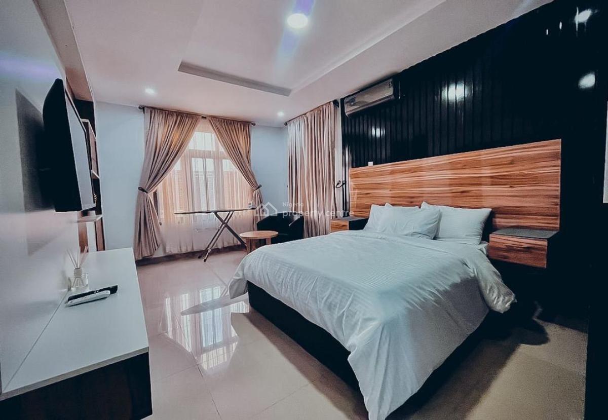 3 Bedroom Fully Furnished Apartment, Banana Island Road, Ikoyi, Lagos, Flat / Apartment for Rent