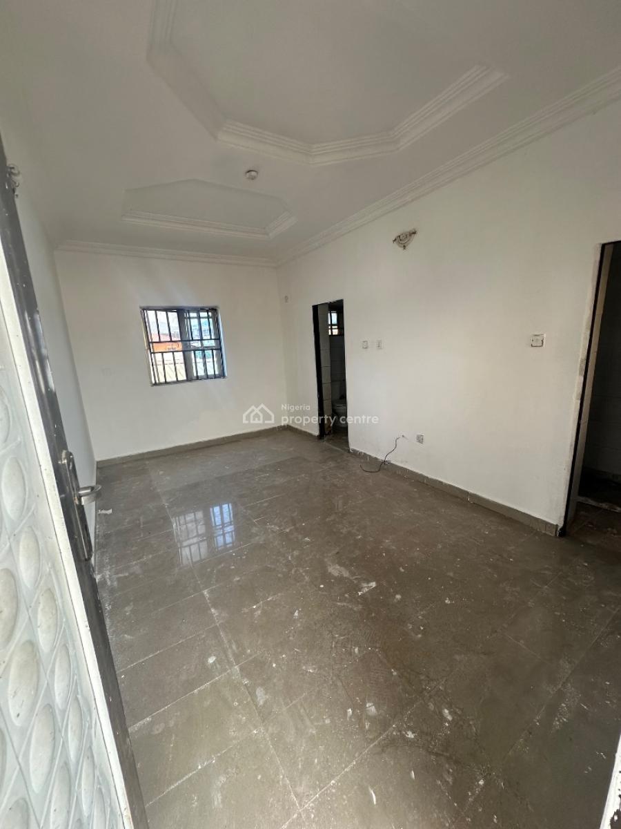 Pay & Park in Room Self Contain Apartment in a Decent Neighborhood, Phase 4 Not Far From Chicken Republic, Kubwa, Abuja, Self Contain (single Rooms) for Rent