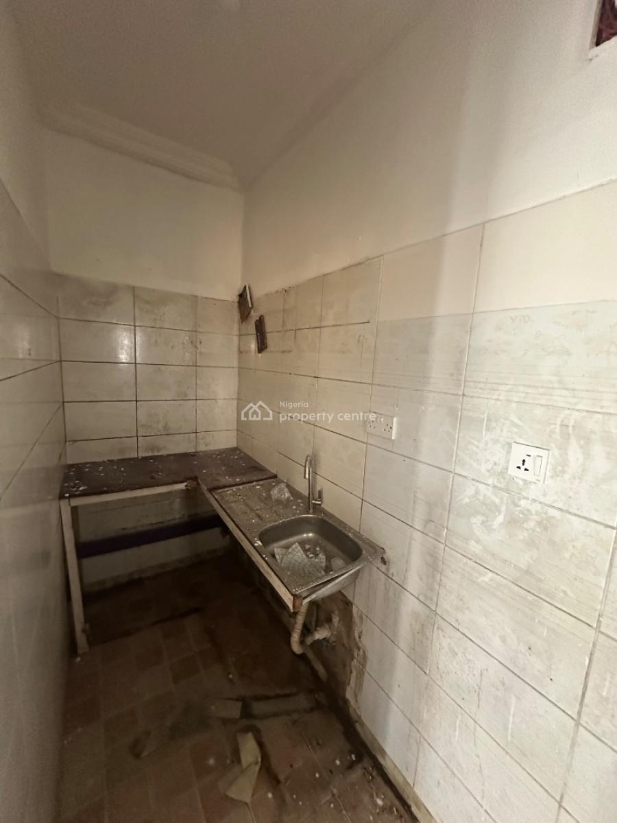 Pay & Park in Room Self Contain Apartment in a Decent Neighborhood, Phase 4 Not Far From Chicken Republic, Kubwa, Abuja, Self Contain (single Rooms) for Rent