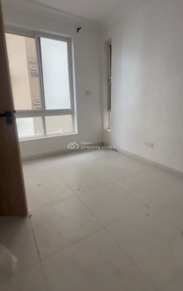 Spacious 2 Bedroom Flat in a Serviced Property, Off Awolowo, Ikoyi, Lagos, Flat / Apartment for Rent
