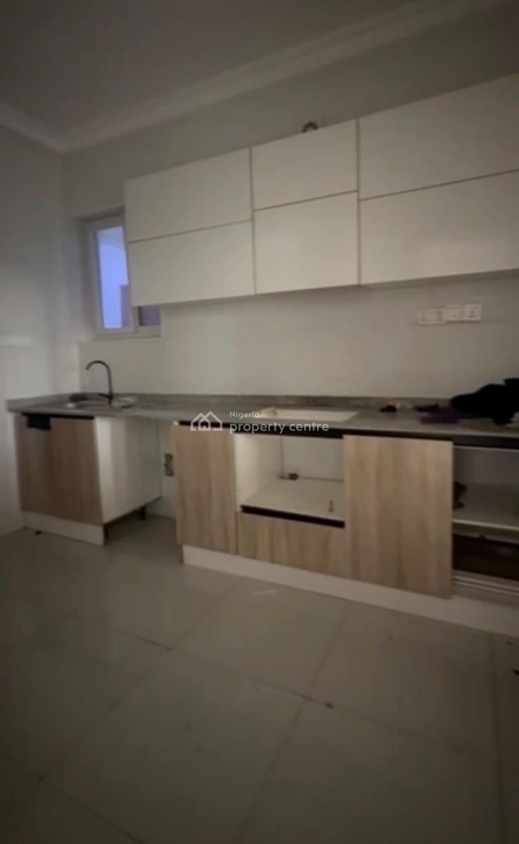 Spacious 2 Bedroom Flat in a Serviced Property, Off Awolowo, Ikoyi, Lagos, Flat / Apartment for Rent