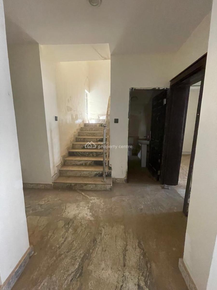 5-bedroom Terrace Duplex with B.q, Mabushi, Abuja, Flat / Apartment for Sale