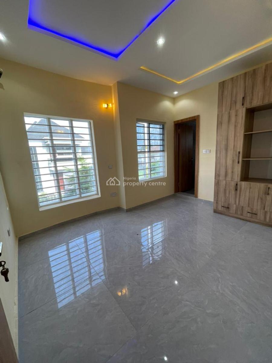 Brad New Service 3bedroom Apartment with Solar Inverter, Vgc, Lekki, Lagos, Vgc, Lekki, Lagos, Flat / Apartment for Rent
