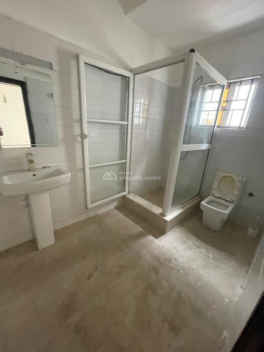 3 Bedroom Flat with Bq  17m Asking  Service Charge 2m Agency 10 L, Lekki Phase 1, Lekki, Lagos, Flat / Apartment for Rent