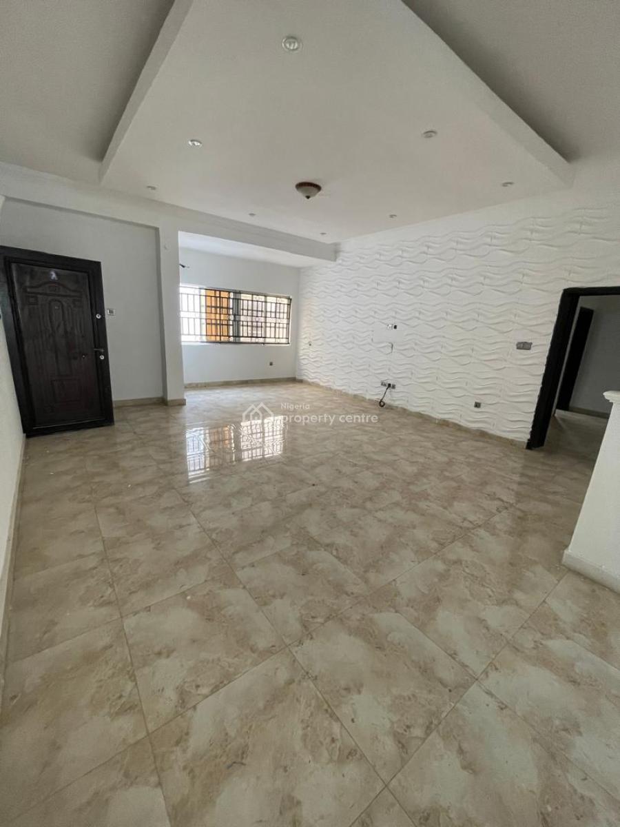 3 Bedroom Flat with Bq  17m Asking  Service Charge 2m Agency 10 L, Lekki Phase 1, Lekki, Lagos, Flat / Apartment for Rent