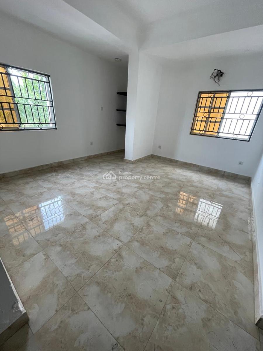 3 Bedroom Flat with Bq  17m Asking  Service Charge 2m Agency 10 L, Lekki Phase 1, Lekki, Lagos, Flat / Apartment for Rent