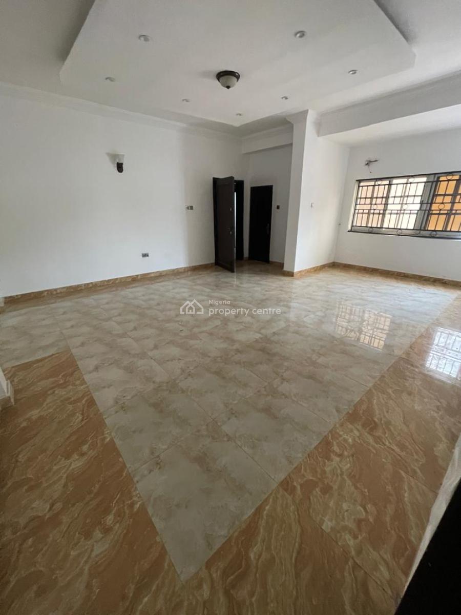 3 Bedroom Flat with Bq  17m Asking  Service Charge 2m Agency 10 L, Lekki Phase 1, Lekki, Lagos, Flat / Apartment for Rent