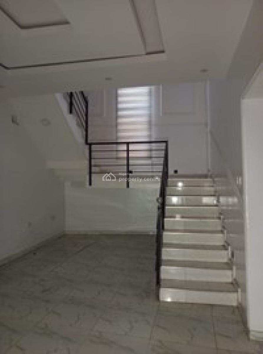 Detached 5-bedroom Duplex, Off Agboyi Road, Ori-oke, Ogudu, Lagos, Detached Duplex for Rent