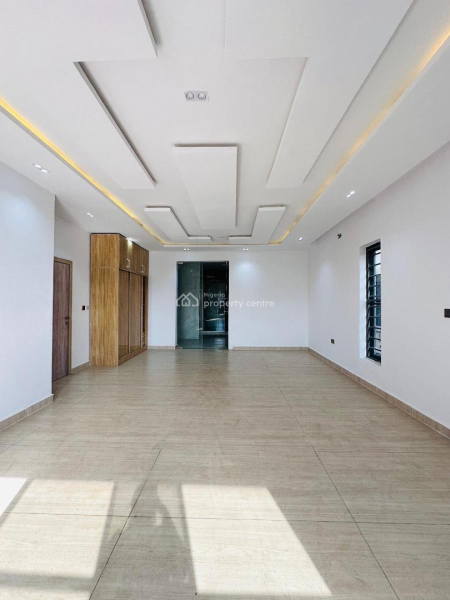 Very Spacious 2 Bedroom Apartment, New Road Chevron ,lekki, Lekki, Lagos, Flat / Apartment for Rent