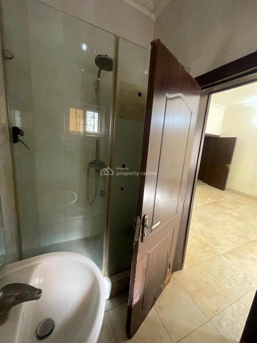 4 Bedroom Semi Detached with Bq  25m Asking  Service Charge 1.6m, Lekki Phase 1, Lekki, Lagos, Semi-detached Duplex for Rent