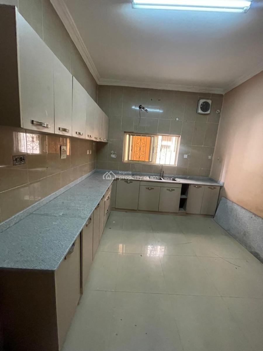 4 Bedroom Semi Detached with Bq  25m Asking  Service Charge 1.6m, Lekki Phase 1, Lekki, Lagos, Semi-detached Duplex for Rent