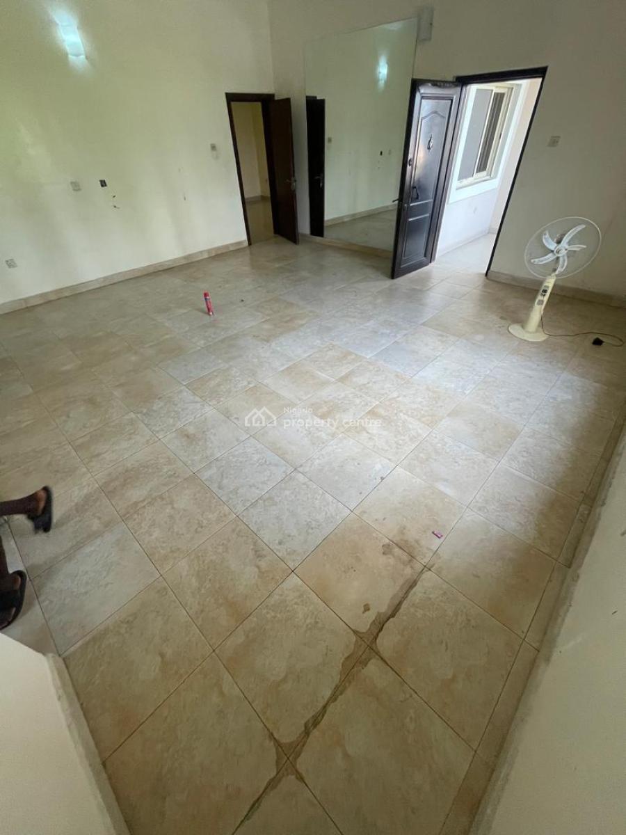 4 Bedroom Semi Detached with Bq  25m Asking  Service Charge 1.6m, Lekki Phase 1, Lekki, Lagos, Semi-detached Duplex for Rent