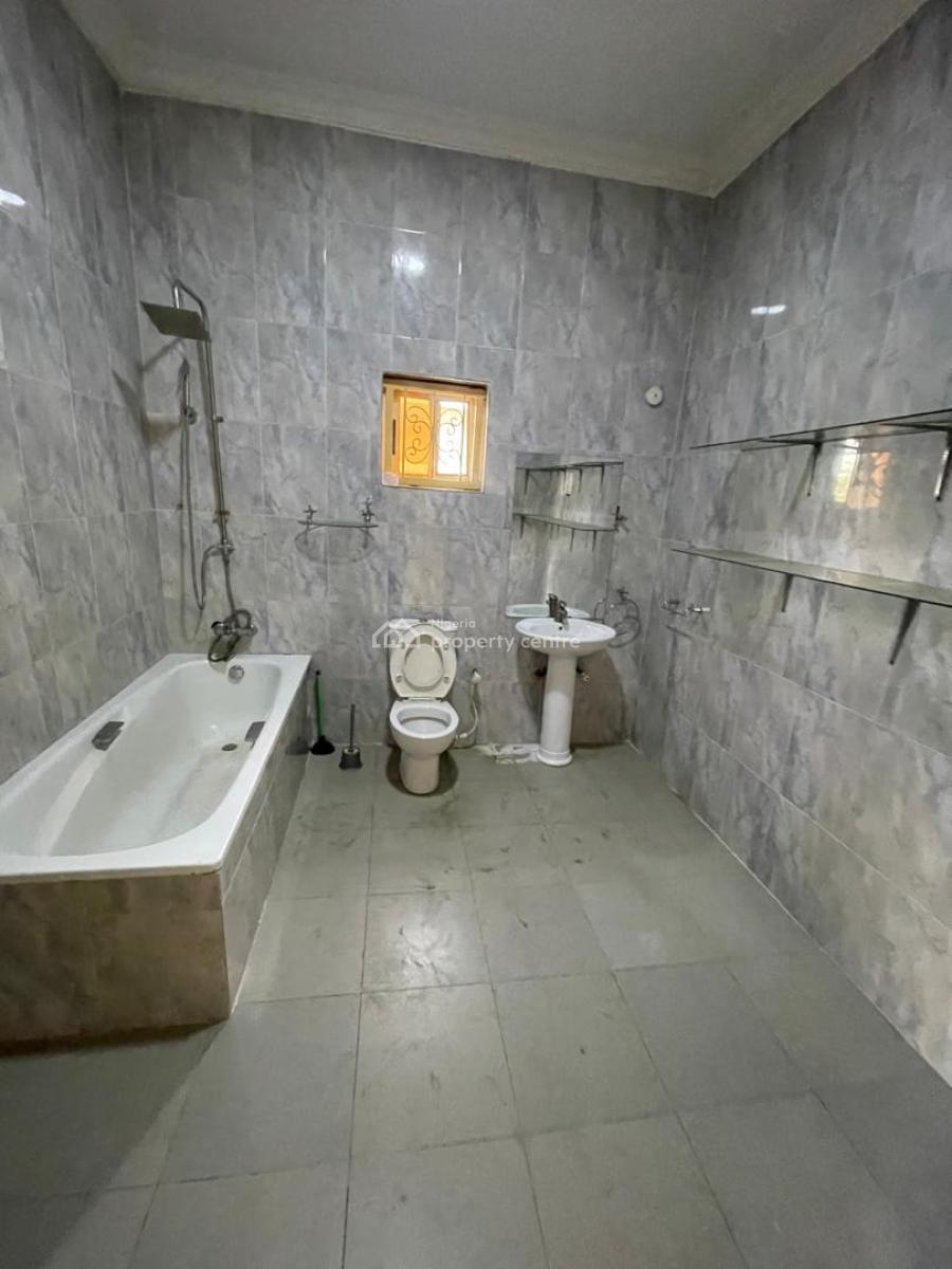 4 Bedroom Semi Detached with Bq  25m Asking  Service Charge 1.6m, Lekki Phase 1, Lekki, Lagos, Semi-detached Duplex for Rent