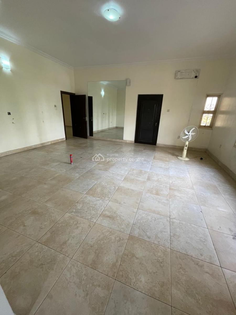 4 Bedroom Semi Detached with Bq  25m Asking  Service Charge 1.6m, Lekki Phase 1, Lekki, Lagos, Semi-detached Duplex for Rent