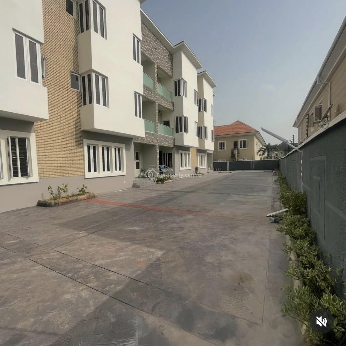 Commercial Or Residential 4 Bedroom Terrace Duplex with Bq, Off Admiralty Way Lekki Phase 1, Lekki, Lagos, Terraced Duplex for Rent