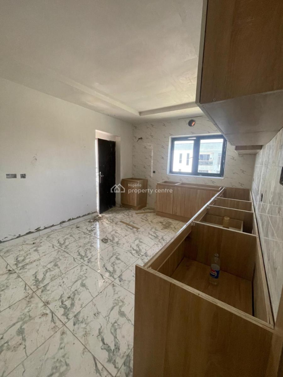 a Spacious 3 Bedroom Flat, Off Hakeem Dickson, Lekki Phase 1, Lekki, Lagos, Flat / Apartment for Rent