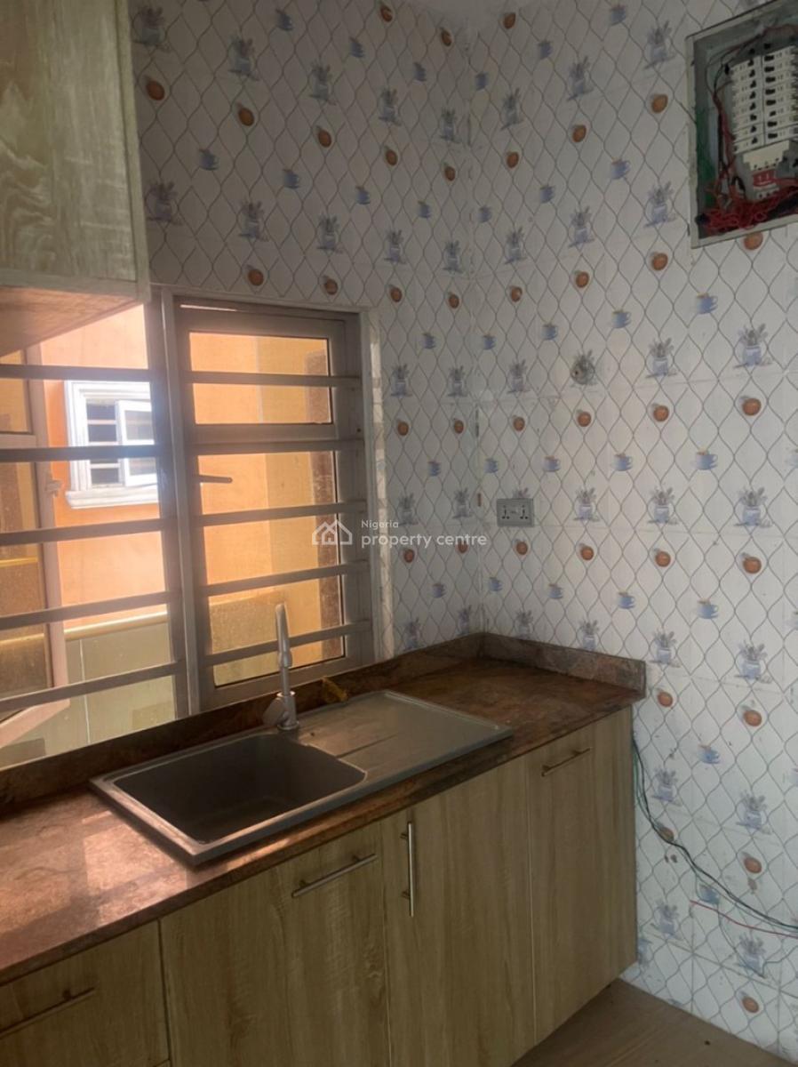 2 Bedroom Apartment Upstairs, Atlantic View Estate Off Alpha Beach Road Chevron Axis, Lekki, Lagos, Flat / Apartment for Rent