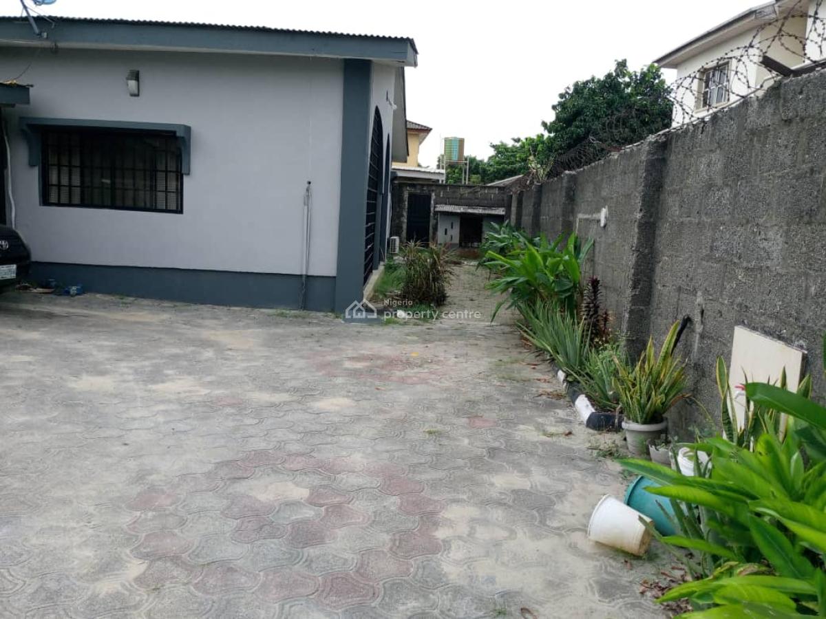 Luxury 3 Bedroom Boungalow, 12 Raji Yeye Street, Goodhome Estate, Ado, Ajah, Lagos, Detached Bungalow for Sale
