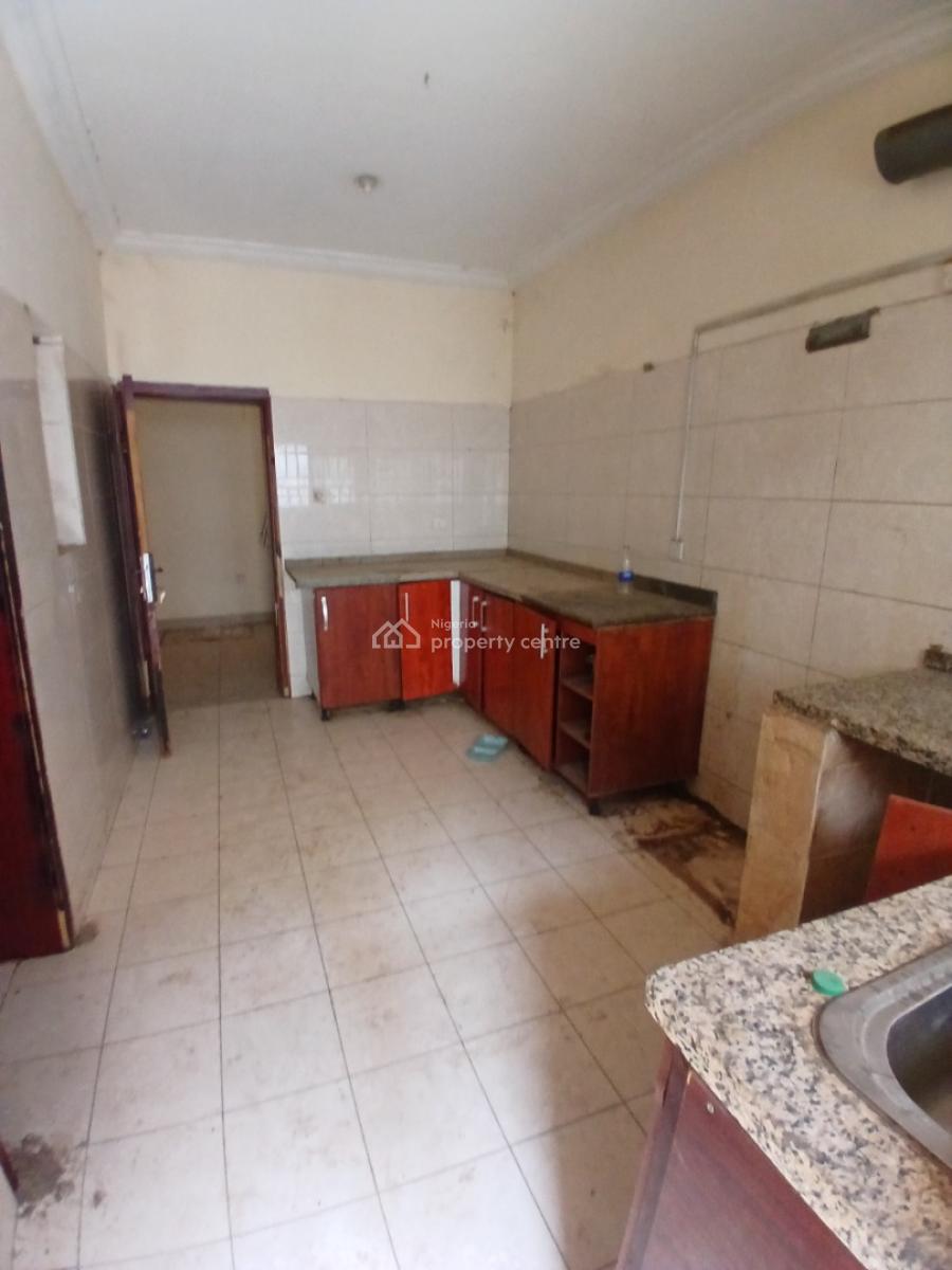 Spacious 3 Bedrooms Flat on First Floor, Gudu, Abuja, Flat / Apartment for Rent
