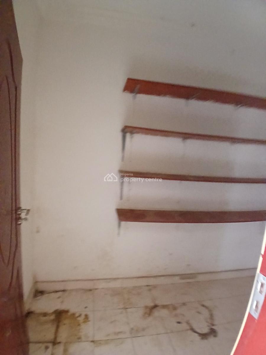 Spacious 3 Bedrooms Flat on First Floor, Gudu, Abuja, Flat / Apartment for Rent
