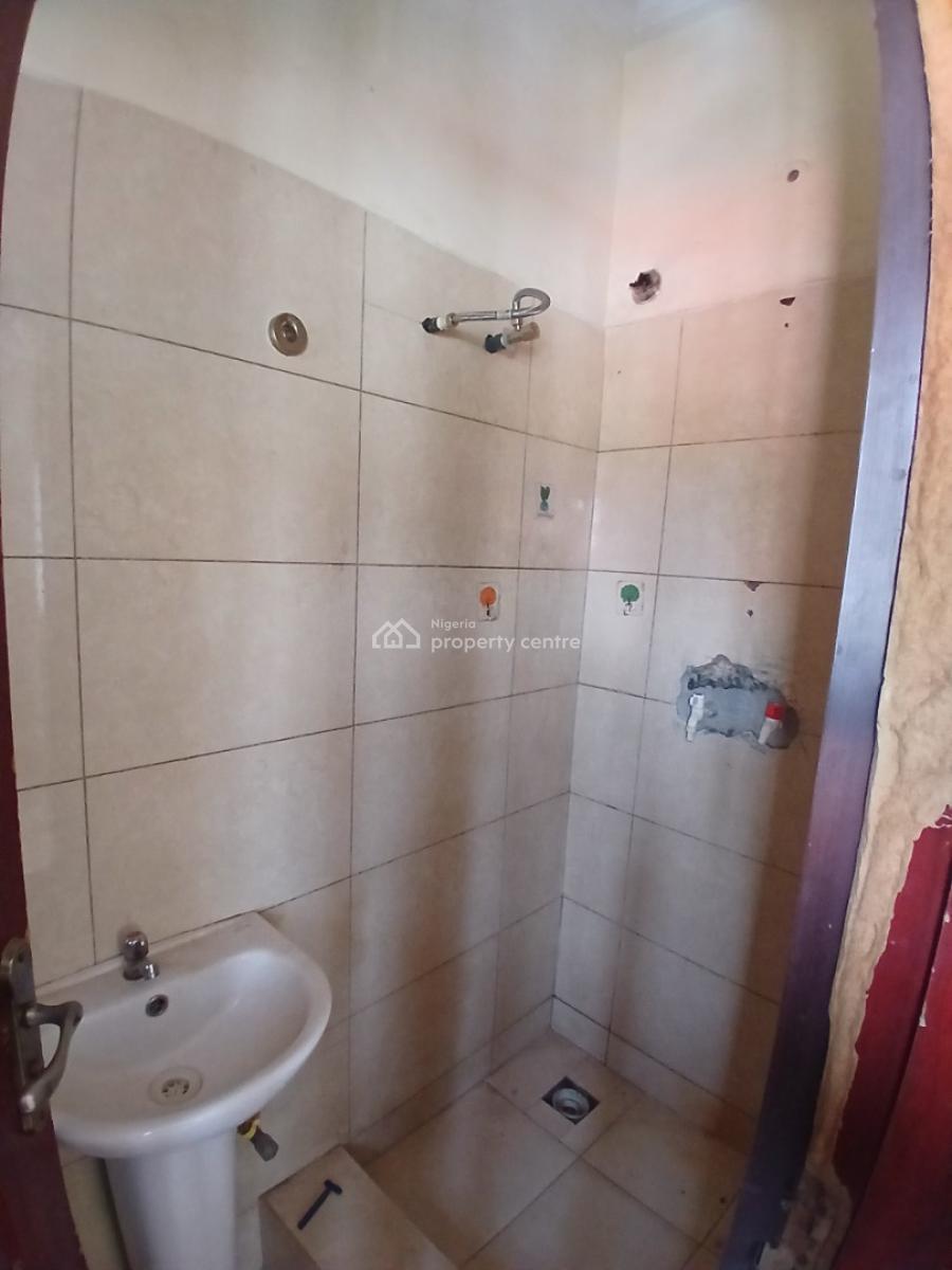 Spacious 3 Bedrooms Flat on First Floor, Gudu, Abuja, Flat / Apartment for Rent