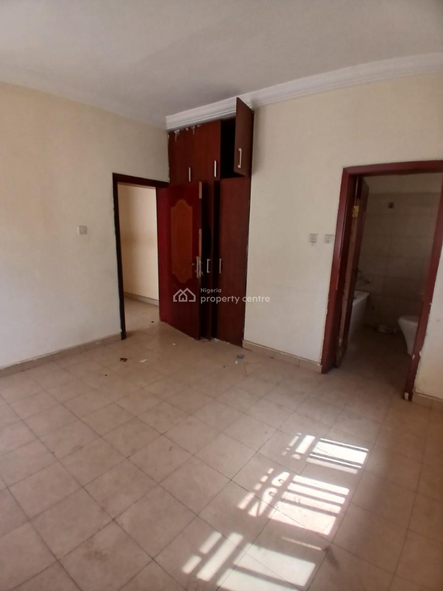 Spacious 3 Bedrooms Flat on First Floor, Gudu, Abuja, Flat / Apartment for Rent
