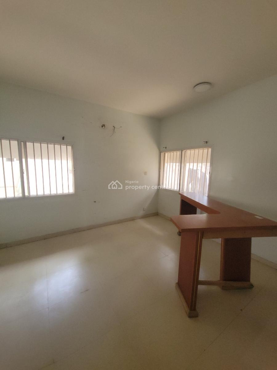 Office Building in Victoria Island Lagos, Victoria Island (vi), Lagos, Semi-detached Duplex for Rent