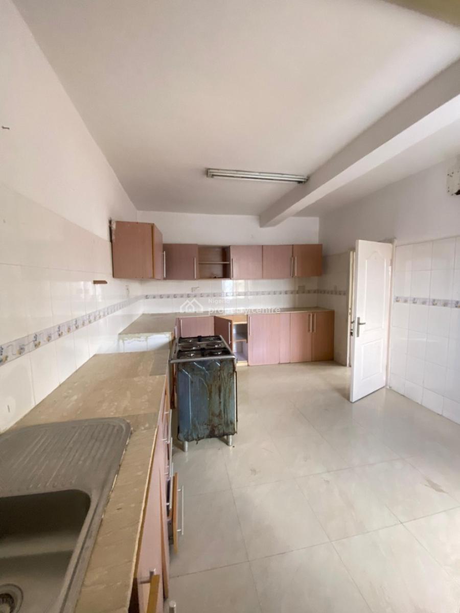 Spacious 3-bedroom Fully Serviced Waterfront Apartment with Swimming B, Lekki Phase 1, Lekki, Lagos, Flat / Apartment for Rent