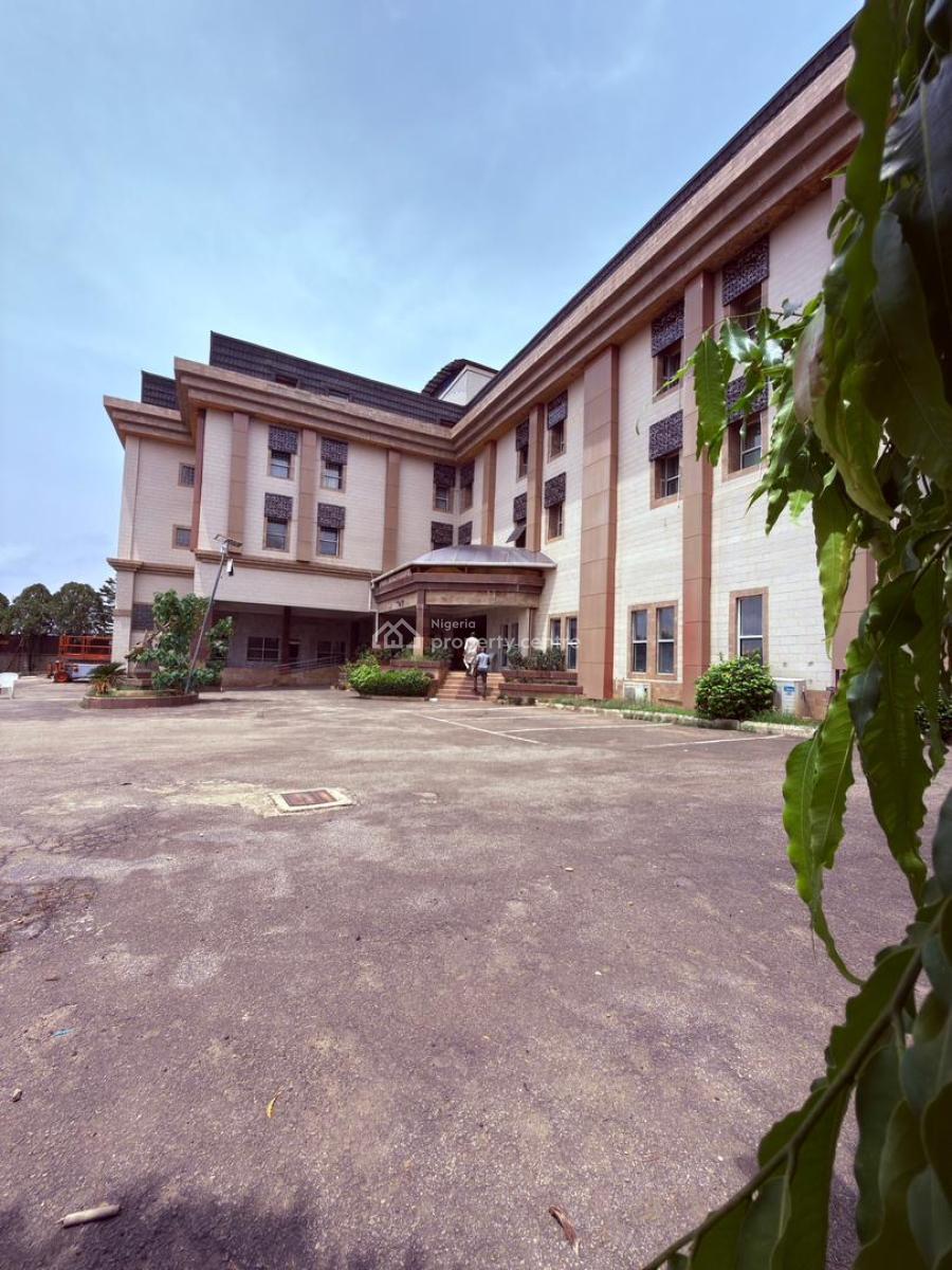 105 Rooms Functional Hotel in a Strategic Location, Gwarinpa Main, Gwarinpa, Abuja, Hotel / Guest House for Sale