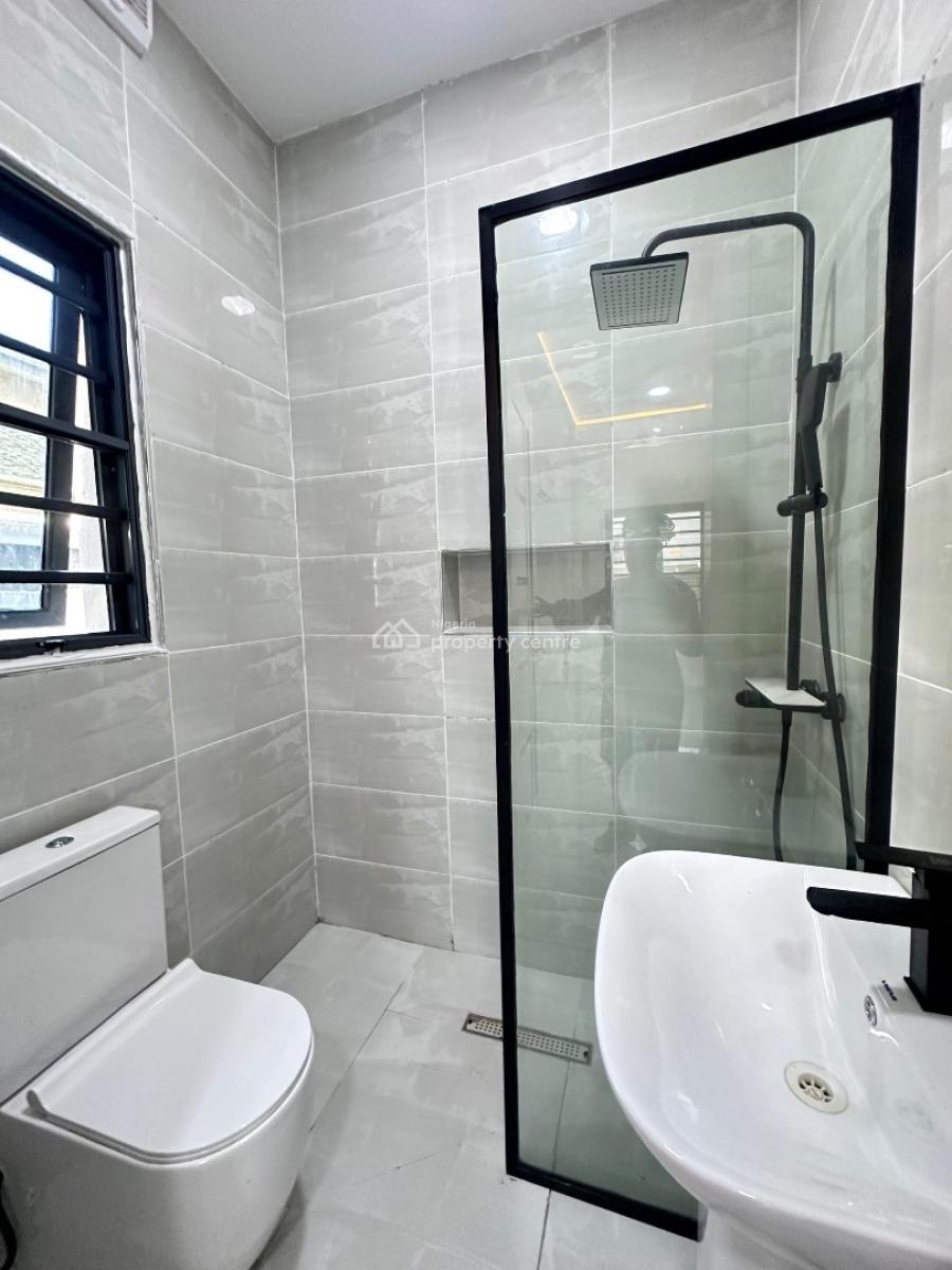 Fully Serviced  3 Bedroom Apartment (ground Floor Available), Lekki Phase 1, Lekki, Lagos, Flat / Apartment for Rent