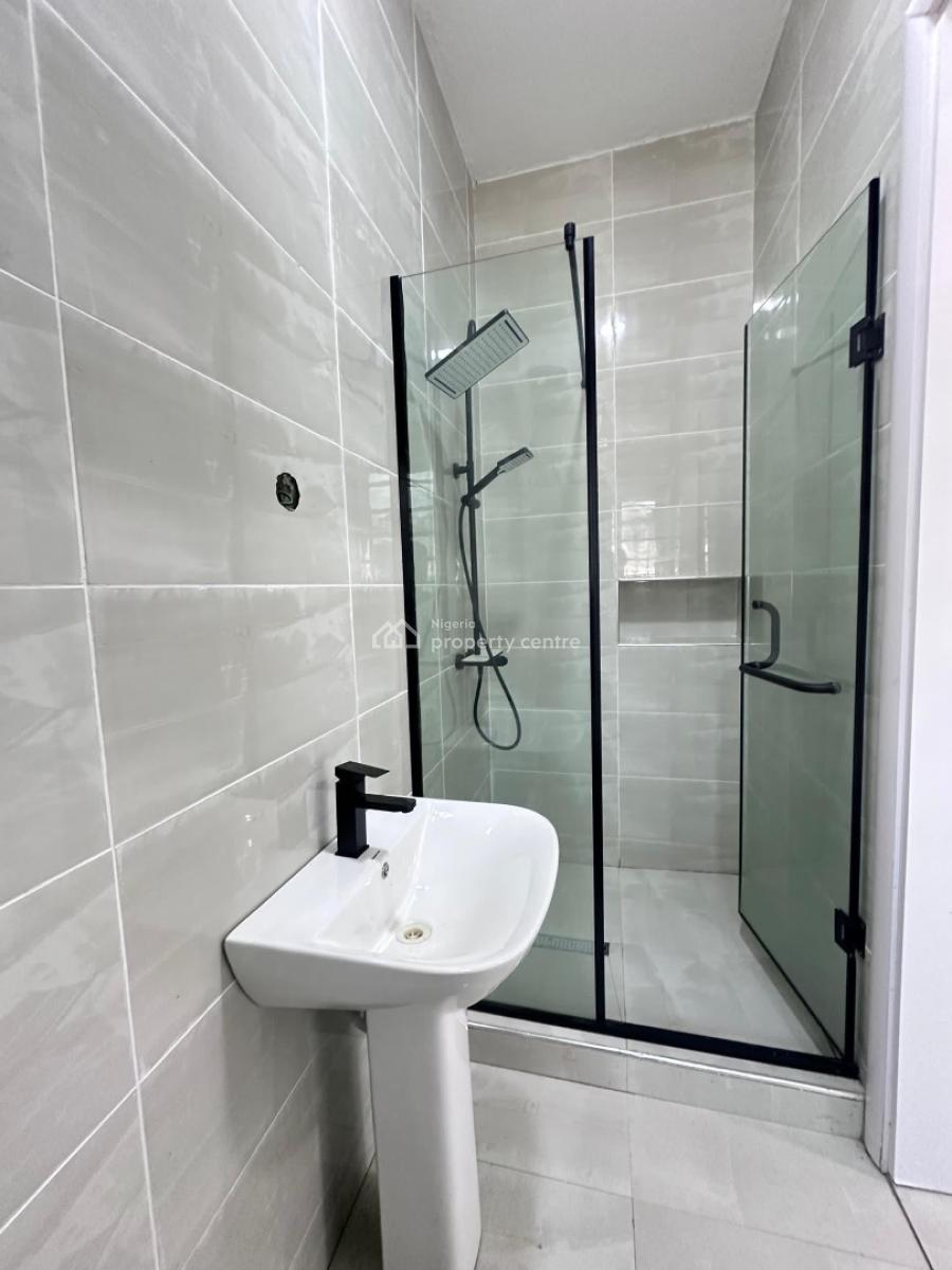 Fully Serviced  3 Bedroom Apartment (ground Floor Available), Lekki Phase 1, Lekki, Lagos, Flat / Apartment for Rent
