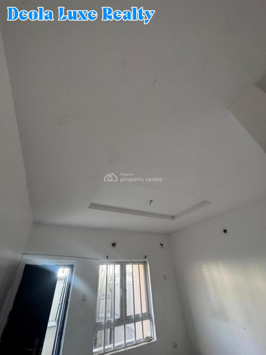 a Nice Space Commercial Space Available for Makeup Artists Or Other Bu, By Mega Chicken, Ikota Villa, Ikota, Lekki, Lagos, Self Contain (single Rooms) for Rent