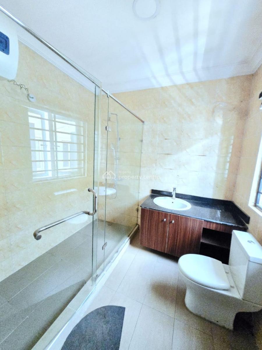 Well Maintained 3 Bedroom Semi-detached Smart Home, Osapa, Lekki, Lagos, Flat / Apartment for Sale