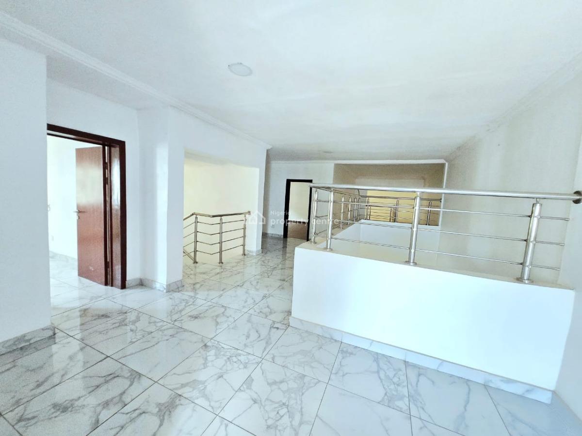 Well Maintained 3 Bedroom Semi-detached Smart Home, Osapa, Lekki, Lagos, Flat / Apartment for Sale