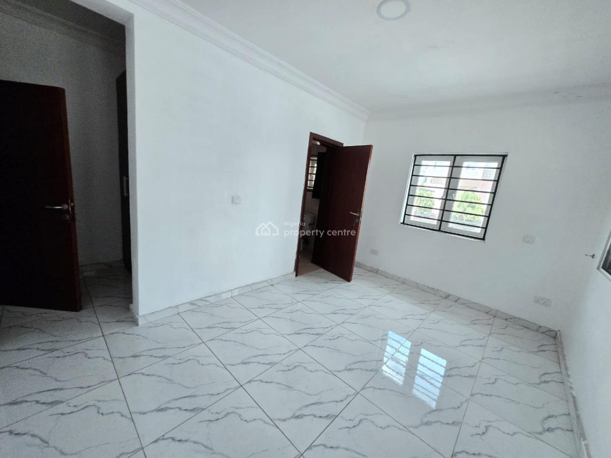 Well Maintained 3 Bedroom Semi-detached Smart Home, Osapa, Lekki, Lagos, Flat / Apartment for Sale