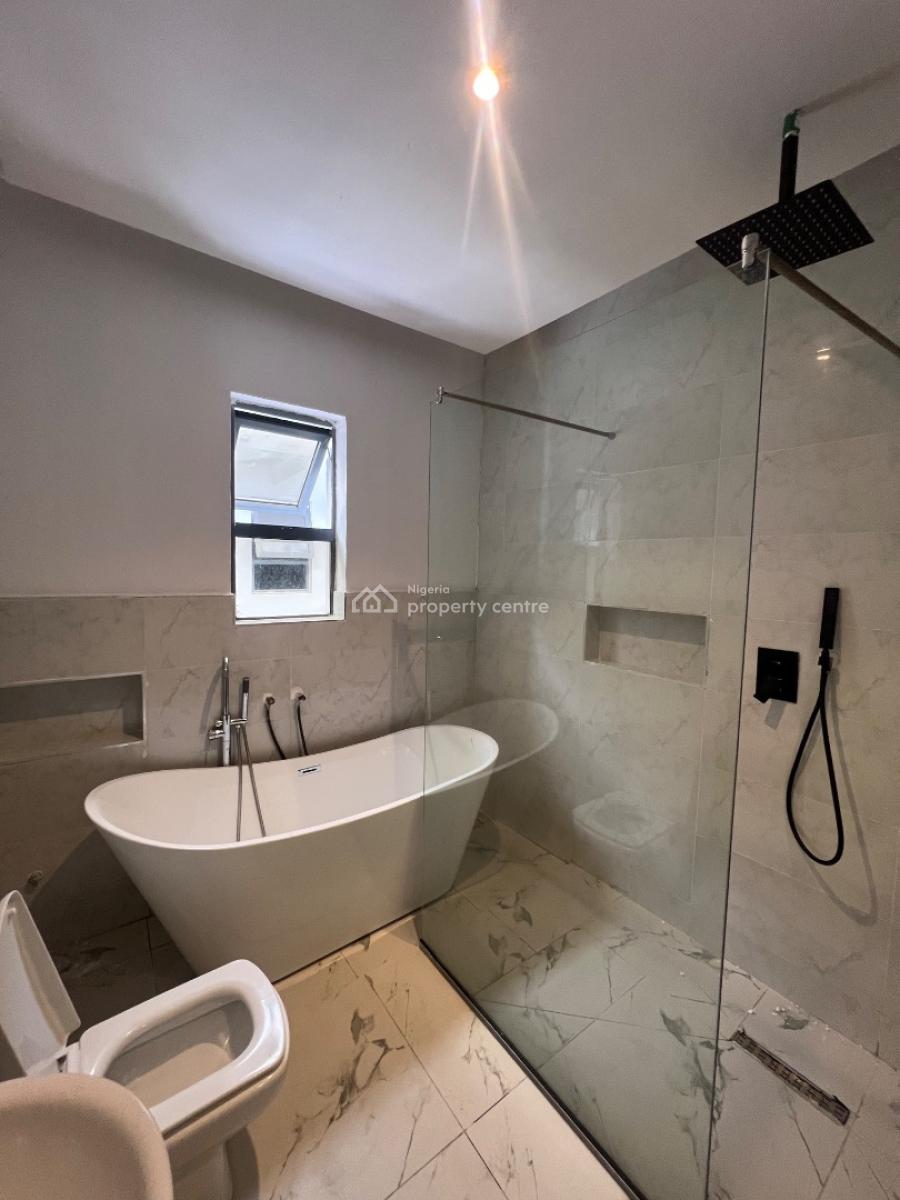 2 Bedroom Maisonette, Lekki Phase 1, Lekki, Lagos, House for Rent