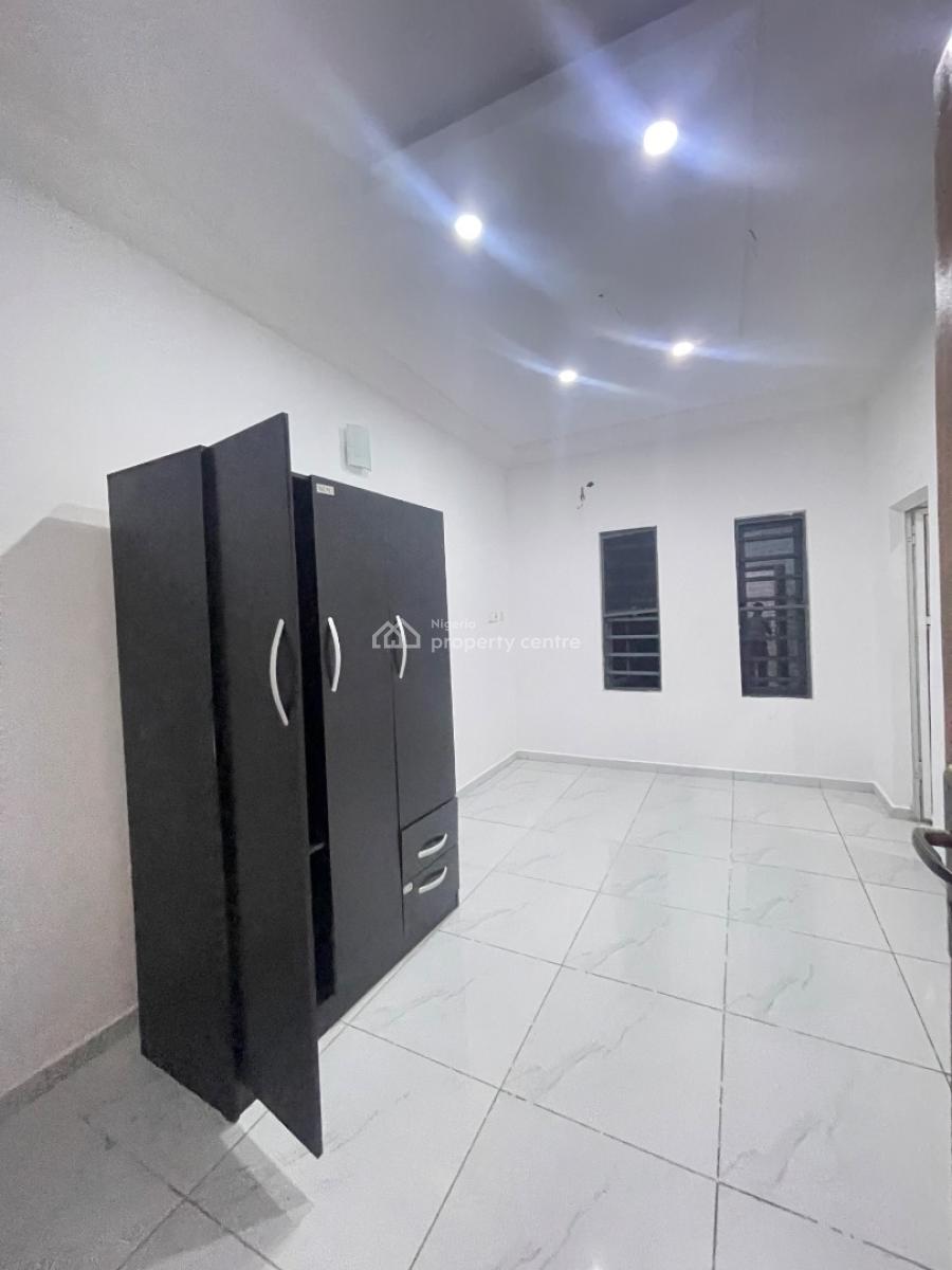 Standard 2 Bedroom, Sangotedo, Ajah, Lagos, Flat / Apartment for Rent