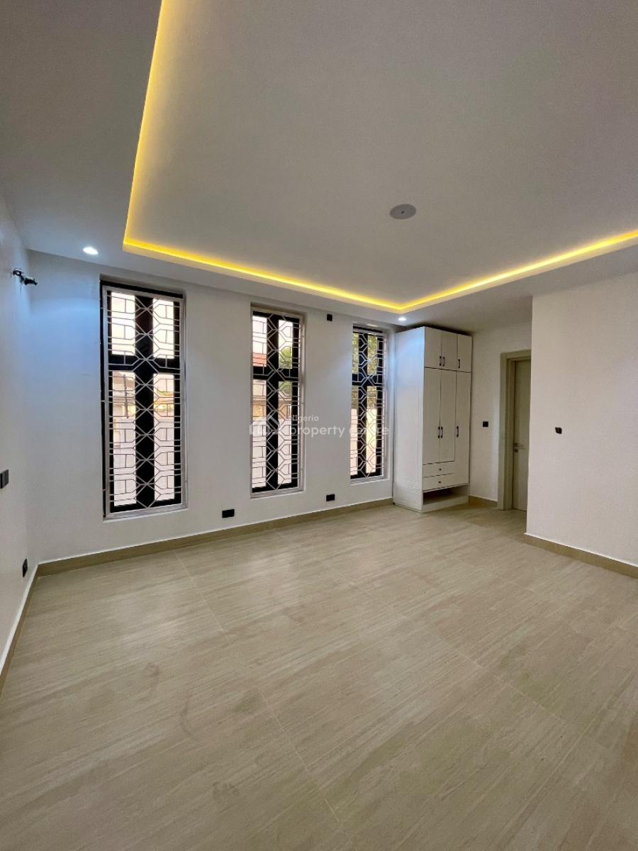 5 Bedroom Smarthome, Tarred Road, Gwarinpa, Abuja, Detached Duplex for Sale