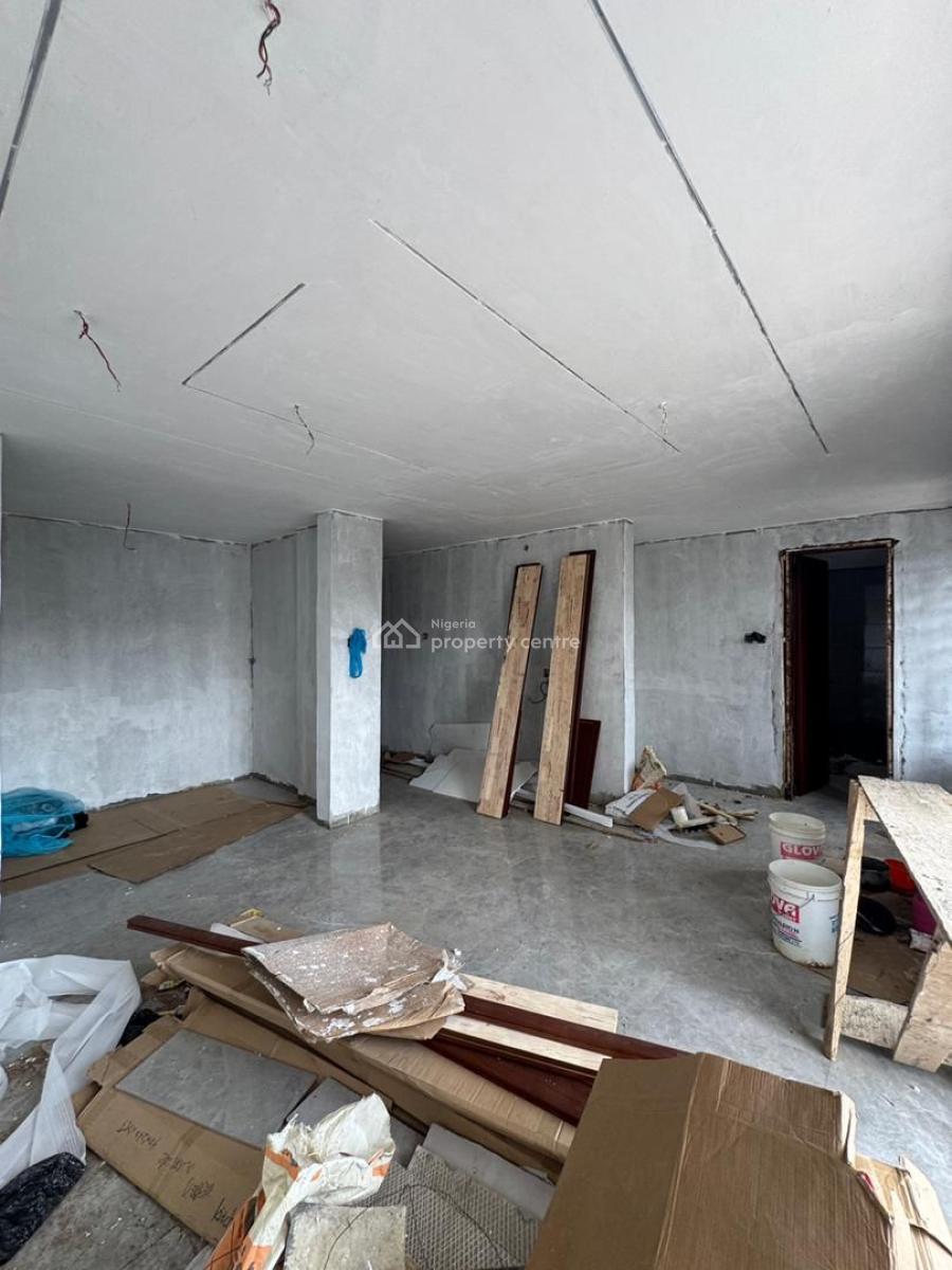2 Bedroom Apartment with Boys Quarters, Yaba, Lagos, Flat / Apartment for Sale