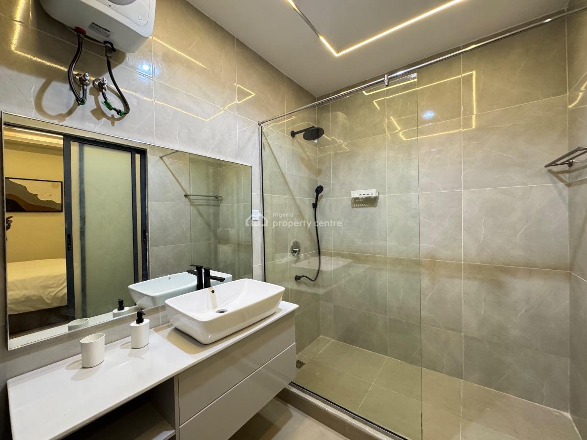 Fully Furnished 2-bedroom Waterfront Apartment, Admiralty Road, Lekki Phase 1, Lekki, Lagos, Flat / Apartment for Rent