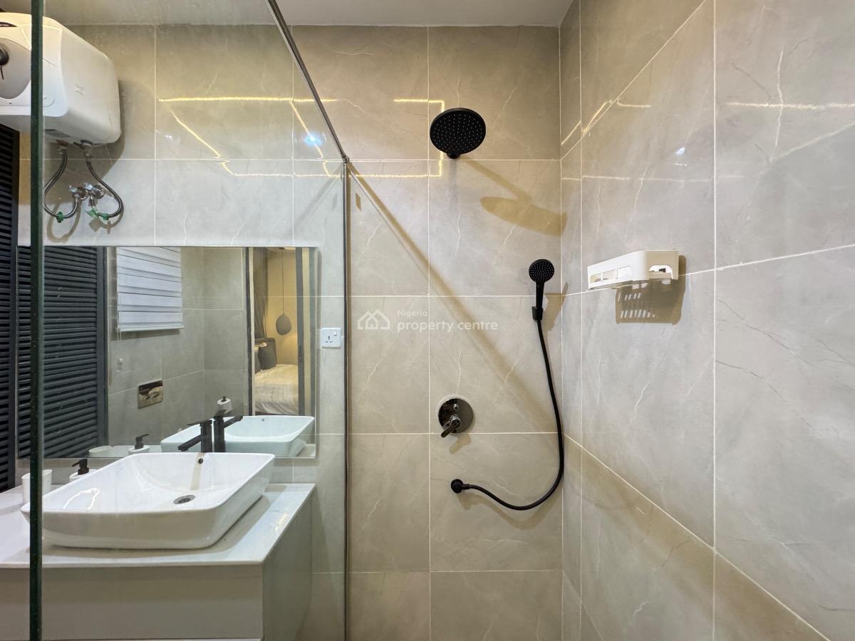 Fully Furnished 2-bedroom Waterfront Apartment, Admiralty Road, Lekki Phase 1, Lekki, Lagos, Flat / Apartment for Rent