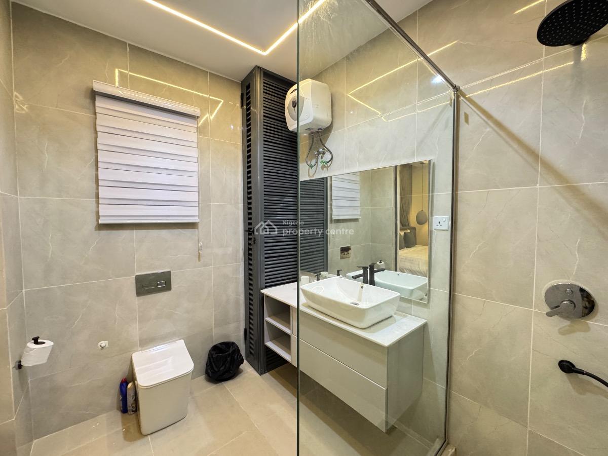 Fully Furnished 2-bedroom Waterfront Apartment, Admiralty Road, Lekki Phase 1, Lekki, Lagos, Flat / Apartment for Rent