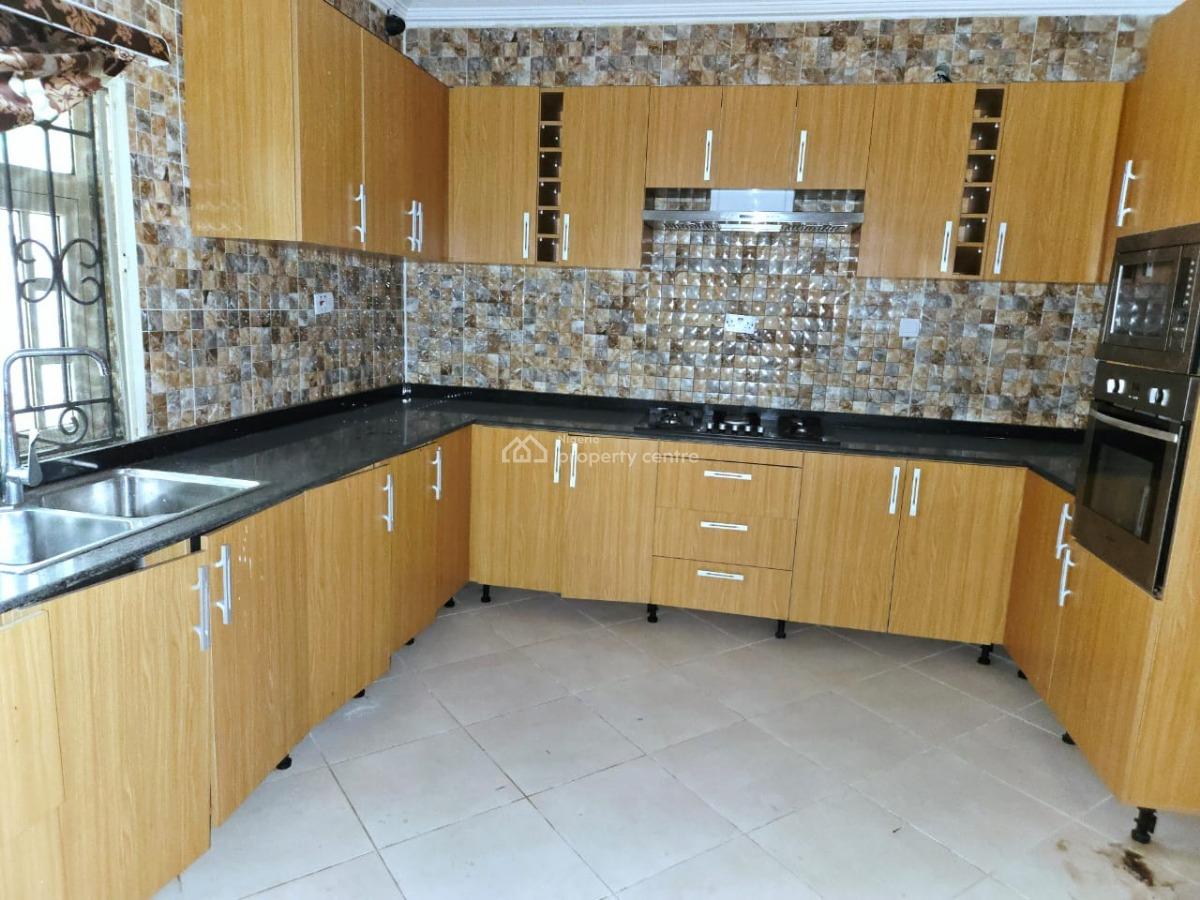 Well Maintained 4 Bedroom Semi-detached Duplex, Pinnock Beach Estate, Osapa, Lekki, Lagos, Terraced Duplex for Rent
