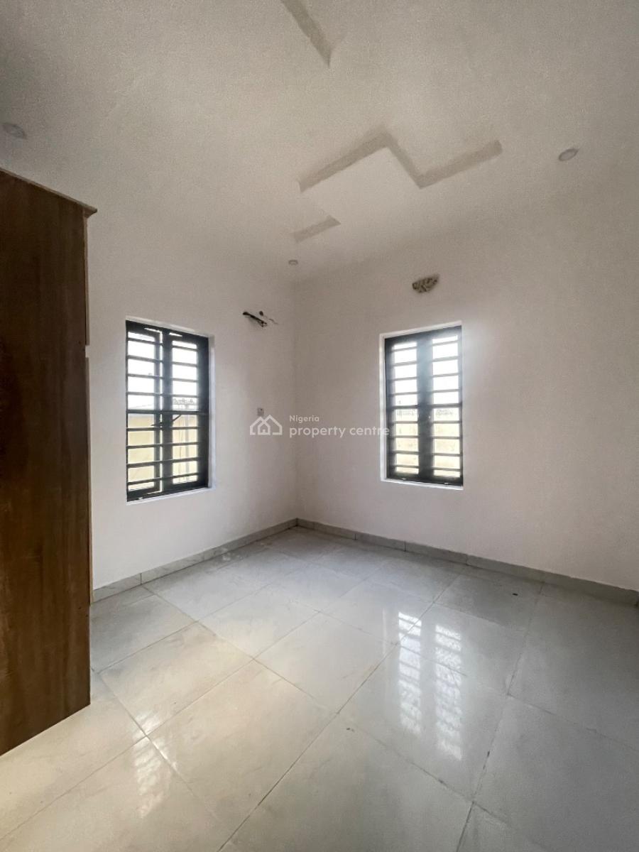 Standard 2 Bedroom Apartment in a Good Estate Interlock with Pool &gym, Located Inside Clean Estate,personal Prepaid,interlocked, Sangotedo, Ajah, Lagos, Flat / Apartment for Rent